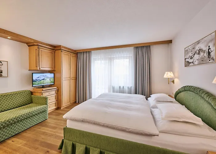 Hotel Garni Sursilva